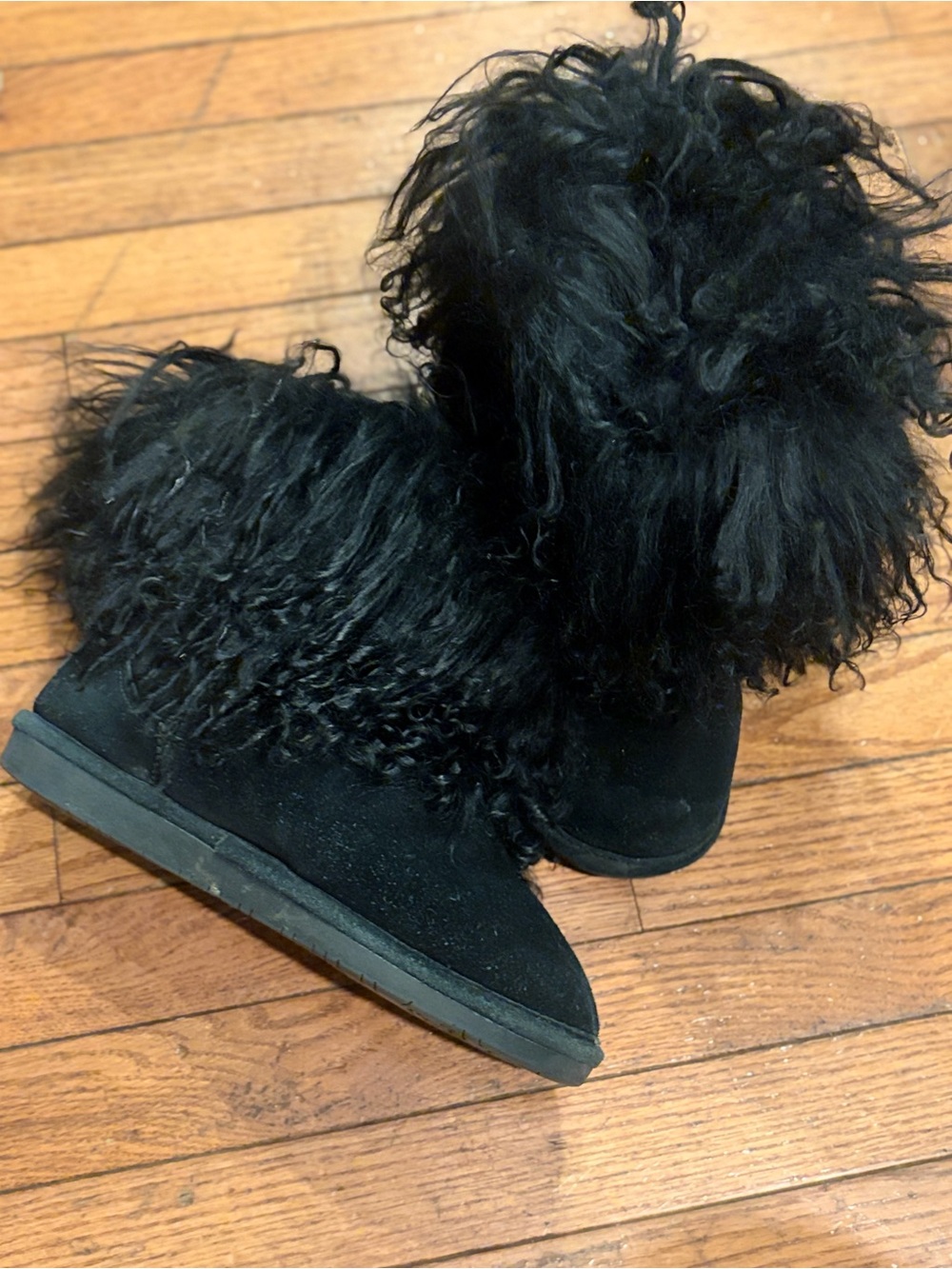 Bearpaw Boetis Black Mongolian Fur Boots, Size 9
